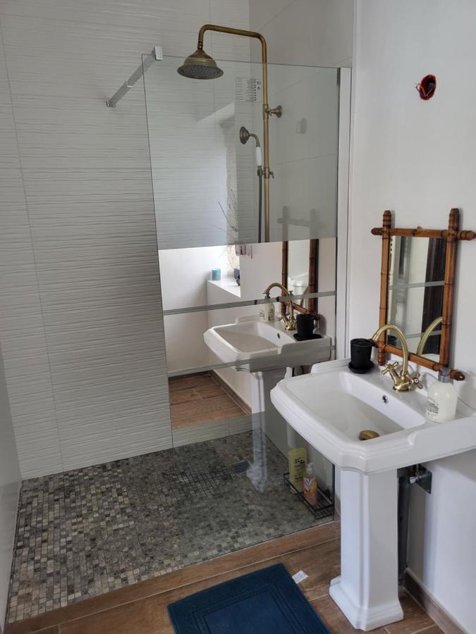 Le Clos * Corcelles-les-Monts